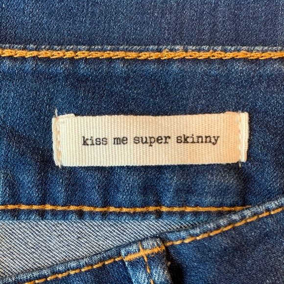 Jessica Simpson Kiss Me Super Skinny Jeans - Picture 7 of 7